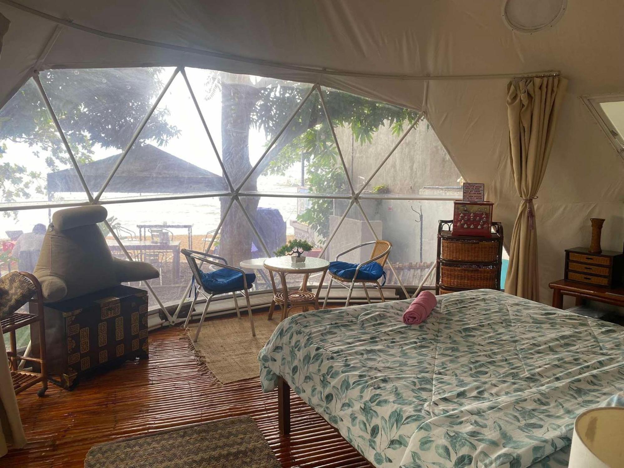 Glamping Dome Dauin Beach Resort エクステリア 写真