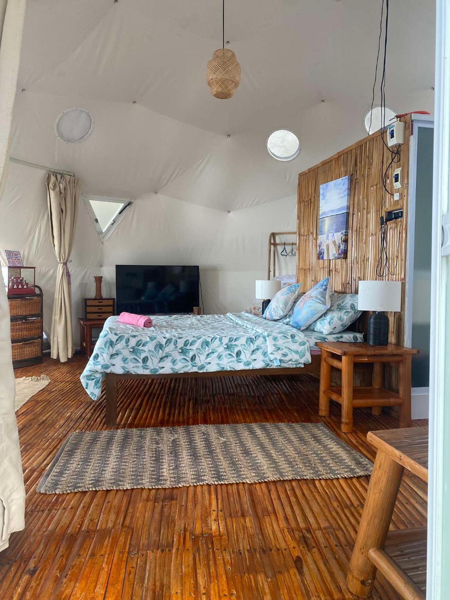 Glamping Dome Dauin Beach Resort エクステリア 写真